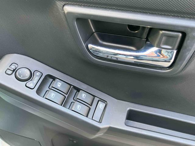 タフト Ｇ　ダーククロムベンチャー　走行距離無制限１２ヶ月保証付き　ＢＬＵＥＴＯＯＴＨ　カーナビ　ＥＳＣ　ＵＳＢ　リアカメラ　オートマチックハイビーム　メモリナビ　ＬＥＤライト　レーンキープアシスト　ＤＶＤ　アイドリングＳ　キーフリー（31枚目）