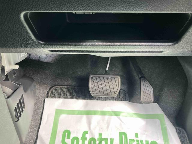 「支払い総額」は、弊社管轄エリア内登録で店頭納車の場合の金額となっております。