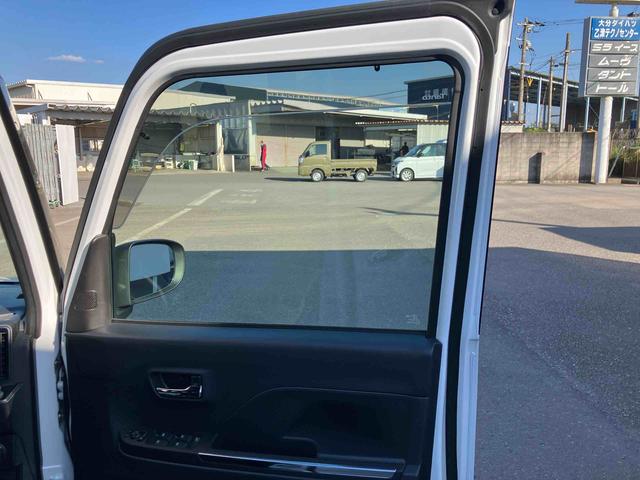 タント カスタムＸ　ワンオーナー　走行距離無制限１２ヶ月保証付き　衝突軽減ブレーキ　車線逸脱防止　Ｂｌｕｅｔｏｏｔｈオーディオ　アイドリングストップ機能　Ｂカメラ　禁煙　盗難警報装置　ＬＥＤ　ワンオーナー　キーレスエントリー　ＵＳＢ（40枚目）