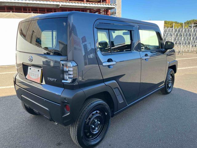 タフト Ｘ　ワンオーナー　走行距離無制限１２ヶ月保証付き　ハイビームアシスト　安全ボディ　キーフリー　記録簿　レーンキープ　ＬＥＤヘッドライト　ガラスルーフ　スマートキ－　オートライト　ワンオーナー　アイドリング　セキュリティ（13枚目）