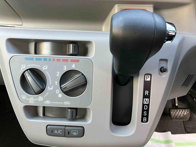 ミライース Ｘ　リミテッドＳＡＩＩＩ　走行距離無制限１２ヶ月保証付き　ＤＶＤＵＳＢチューナー搭載　バックカメラ付き　コーナーセンサー搭載　アイドリングストップ車　オートライト　オートハイビーム（15枚目）