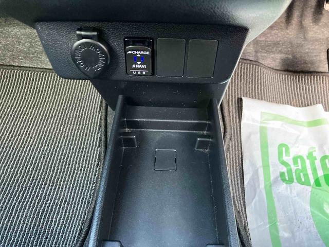 ミライース Ｘ　リミテッドＳＡＩＩＩ　走行距離無制限１２ヶ月保証付き　ＤＶＤＵＳＢチューナー搭載　バックカメラ付き　コーナーセンサー搭載　アイドリングストップ車　オートライト　オートハイビーム（16枚目）