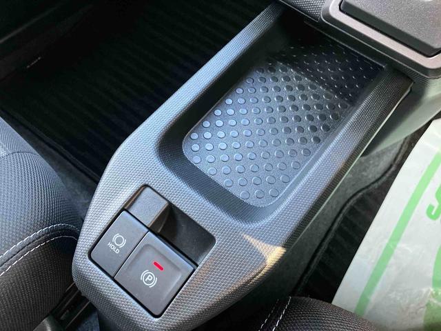 タフト Ｇ　クロムベンチャー　ワンオーナー　走行距離無制限１２ヶ月保証付き　レーダークルーズコントロール　ｂｌｕｅｔｏｏｔｈ　衝突軽減装置　Ｓヒーター　Ｂカメラ　車線逸脱警報装置　サンル－フ　Ａ－ＳＴＯＰ　ワンオーナー　ＵＳＢ　イモビ（18枚目）