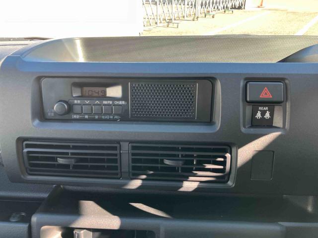 ハイゼットカーゴ ＤＸ　ワンオーナー　走行距離無制限１２ヶ月保証付き　ＬＥＤヘッドランプ　禁煙　セキュリティアラーム　キーレスキー　両側スライドドア　エコアイドル　ハイビームアシスト　オートライト　記録簿　レーンアシスト　ワンオーナー（6枚目）