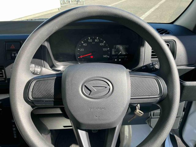 ハイゼットカーゴ ＤＸ　ワンオーナー　走行距離無制限１２ヶ月保証付き　ＬＥＤヘッドランプ　禁煙　セキュリティアラーム　キーレスキー　両側スライドドア　エコアイドル　ハイビームアシスト　オートライト　記録簿　レーンアシスト　ワンオーナー（17枚目）