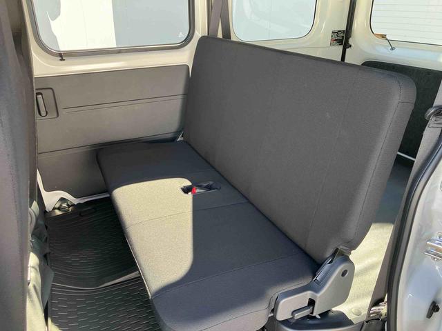 ハイゼットカーゴ ＤＸ　ワンオーナー　走行距離無制限１２ヶ月保証付き　ＬＥＤヘッドランプ　禁煙　セキュリティアラーム　キーレスキー　両側スライドドア　エコアイドル　ハイビームアシスト　オートライト　記録簿　レーンアシスト　ワンオーナー（32枚目）