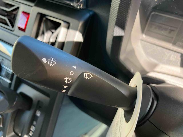 タフト Ｘ　ワンオーナー　走行距離無制限１２ヶ月保証付き　ハイビームアシスト　安全ボディ　キーフリー　記録簿　レーンキープ　ＬＥＤヘッドライト　ガラスルーフ　スマートキ－　オートライト　ワンオーナー　セキュリティ　衝突軽減Ｂ（20枚目）