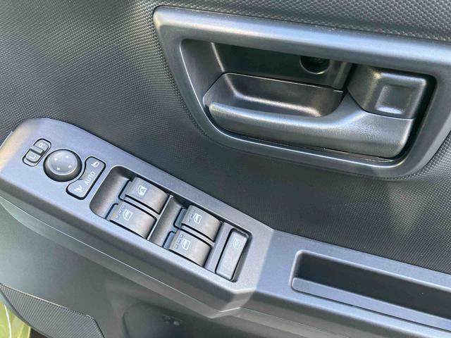 タフト Ｘ　ワンオーナー　走行距離無制限１２ヶ月保証付き　ハイビームアシスト　安全ボディ　キーフリー　記録簿　レーンキープ　ＬＥＤヘッドライト　ガラスルーフ　スマートキ－　オートライト　ワンオーナー　セキュリティ　衝突軽減Ｂ（30枚目）