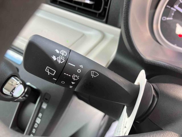 ����ɏڂ����S�Ă̎ԗ��Ɏԗ���ԏؖ�����t���Ă���܂��B