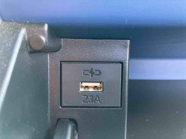 タント カスタムＸ　走行距離無制限１２ヶ月保証付き　衝突軽減ブレーキ　車線逸脱防止　Ｂｌｕｅｔｏｏｔｈオーディオ　アイドリングストップ機能　Ｂカメラ　ナビ　禁煙　盗難警報装置　ＬＥＤ　キーレスエントリー　オートＬＥＤ（24枚目）