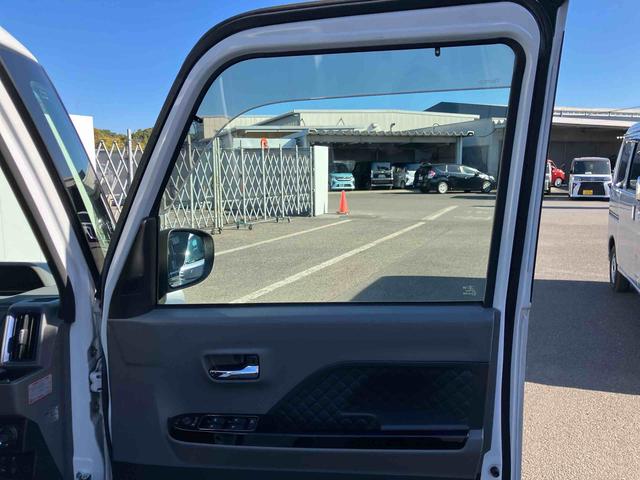 タント カスタムＸ　走行距離無制限１２ヶ月保証付き　衝突軽減ブレーキ　車線逸脱防止　Ｂｌｕｅｔｏｏｔｈオーディオ　アイドリングストップ機能　Ｂカメラ　ナビ　禁煙　盗難警報装置　ＬＥＤ　キーレスエントリー　オートＬＥＤ（30枚目）