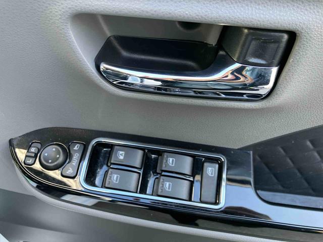 タント カスタムＸ　走行距離無制限１２ヶ月保証付き　衝突軽減ブレーキ　車線逸脱防止　Ｂｌｕｅｔｏｏｔｈオーディオ　アイドリングストップ機能　Ｂカメラ　ナビ　禁煙　盗難警報装置　ＬＥＤ　キーレスエントリー　オートＬＥＤ（31枚目）