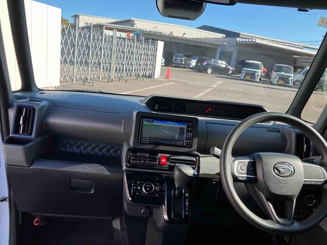 タント カスタムＸ　走行距離無制限１２ヶ月保証付き　衝突軽減ブレーキ　車線逸脱防止　Ｂｌｕｅｔｏｏｔｈオーディオ　アイドリングストップ機能　Ｂカメラ　ナビ　禁煙　盗難警報装置　ＬＥＤ　キーレスエントリー　オートＬＥＤ（38枚目）