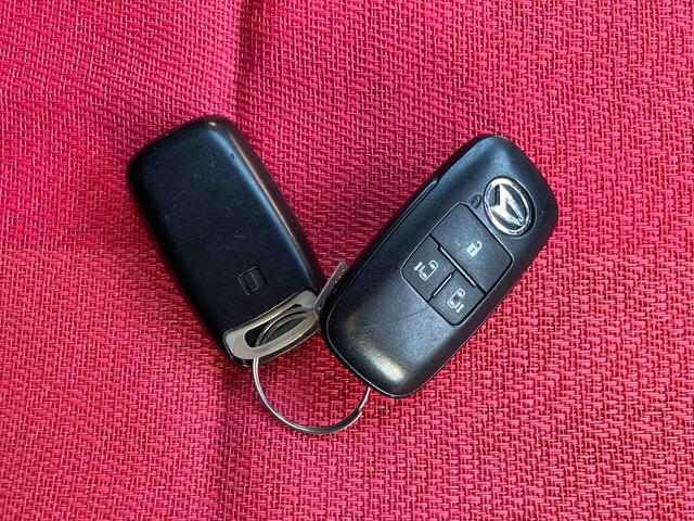 タント カスタムＸ　走行距離無制限１２ヶ月保証付き　衝突軽減ブレーキ　車線逸脱防止　Ｂｌｕｅｔｏｏｔｈオーディオ　アイドリングストップ機能　Ｂカメラ　ナビ　禁煙　盗難警報装置　ＬＥＤ　キーレスエントリー　オートＬＥＤ（43枚目）