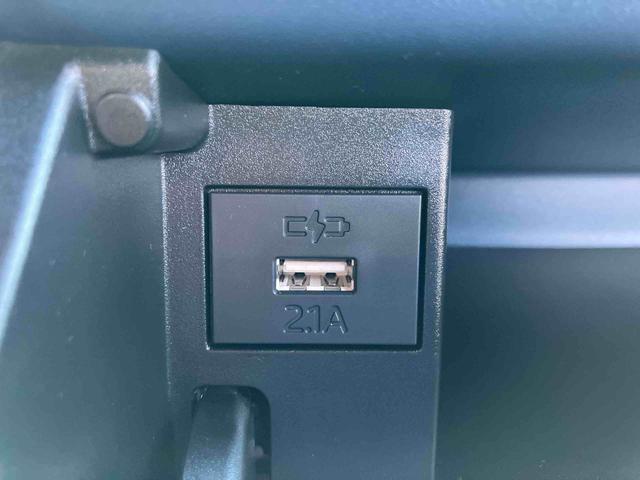 タント カスタムX ワンオーナー 走行距離無制限12ヶ月保証付き 衝突軽減ブレーキ 車線逸脱防止 アイドリングストップ機能 Bカメラ 禁煙 盗難警報装置 LED ワンオーナー キーレスエントリー 前席シートヒーター オートLED(26枚目)