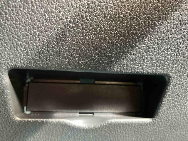 ����ɏڂ����S�Ă̎ԗ��Ɏԗ���ԏؖ�����t���Ă���܂��B