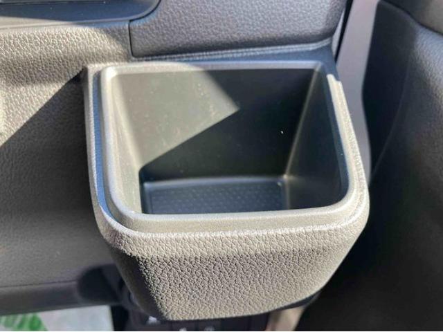 ����ɏڂ����S�Ă̎ԗ��Ɏԗ���ԏؖ�����t���Ă���܂��B