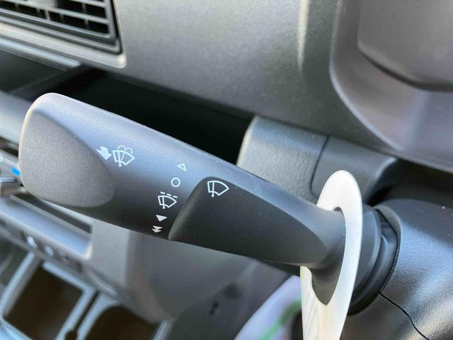 ハイゼットトラック スタンダード　農用スペシャル　ワンオーナー　走行距離無制限１２ヶ月保証付き　レーンキープアシスト　整備記録簿　助手席エアバック　誤発進抑制機能　禁煙　オートハイビーム　ＰＳ　ワンオーナー　エアコン付　衝突安全ボディ　運転席エアバック　横滑り防止（20枚目）