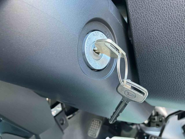 ハイゼットトラック スタンダード　農用スペシャル　ワンオーナー　走行距離無制限１２ヶ月保証付き　レーンキープアシスト　整備記録簿　助手席エアバック　誤発進抑制機能　禁煙　オートハイビーム　ＰＳ　ワンオーナー　エアコン付　衝突安全ボディ　運転席エアバック　横滑り防止（23枚目）