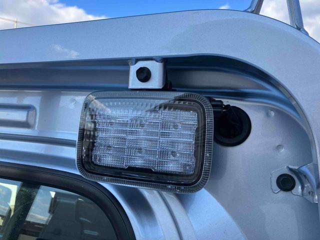 ハイゼットトラック スタンダード　農用スペシャル　ワンオーナー　走行距離無制限１２ヶ月保証付き　レーンキープアシスト　整備記録簿　助手席エアバック　誤発進抑制機能　禁煙　オートハイビーム　ＰＳ　ワンオーナー　エアコン付　衝突安全ボディ　運転席エアバック　横滑り防止（40枚目）