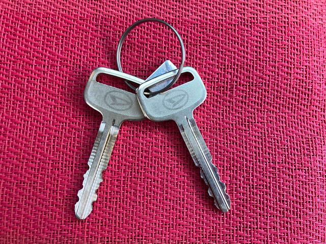 ハイゼットトラック スタンダード　農用スペシャル　ワンオーナー　走行距離無制限１２ヶ月保証付き　レーンキープアシスト　整備記録簿　助手席エアバック　誤発進抑制機能　禁煙　オートハイビーム　ＰＳ　ワンオーナー　エアコン付　衝突安全ボディ　運転席エアバック　横滑り防止（48枚目）