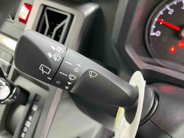 タフト Ｇ　ダーククロムベンチャー　走行距離無制限１２ヶ月保証付き　１オ－ナ－　リアカメラ　オートマチックハイビーム　ＬＥＤライト　レーンキープアシスト　アイドリングＳ　キーフリー　記録簿　アルミ　禁煙車　スマートキー　衝突安全ボディ（21枚目）