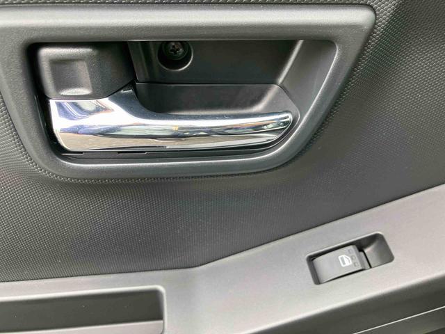 タフト Ｇ　ダーククロムベンチャー　走行距離無制限１２ヶ月保証付き　１オ－ナ－　リアカメラ　オートマチックハイビーム　ＬＥＤライト　レーンキープアシスト　アイドリングＳ　キーフリー　記録簿　アルミ　禁煙車　スマートキー　衝突安全ボディ（33枚目）