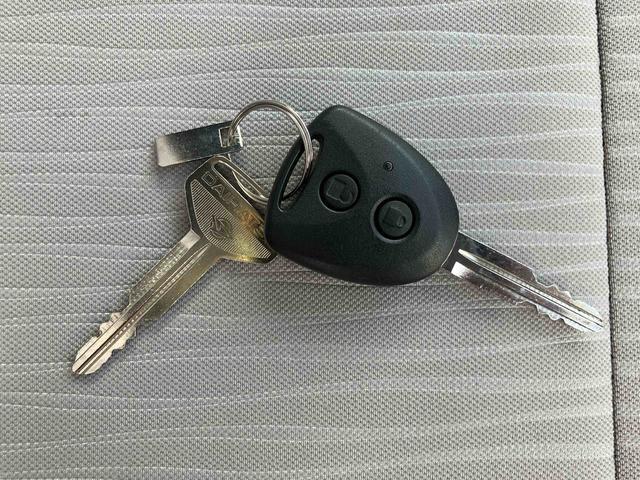 ミライース Ｘ　ＳＡＩＩＩ　ワンオーナー　走行距離無制限１２ヶ月保証付き　盗難防止アラーム　衝突回避支援ブレーキ機能　レーンキープアシスト　安全ボディ　運転席助手席エアバック　Ｂカメ　横滑防止　点検記録簿付　１オーナー　ＬＥＤライト　ＡＢＳ（44枚目）