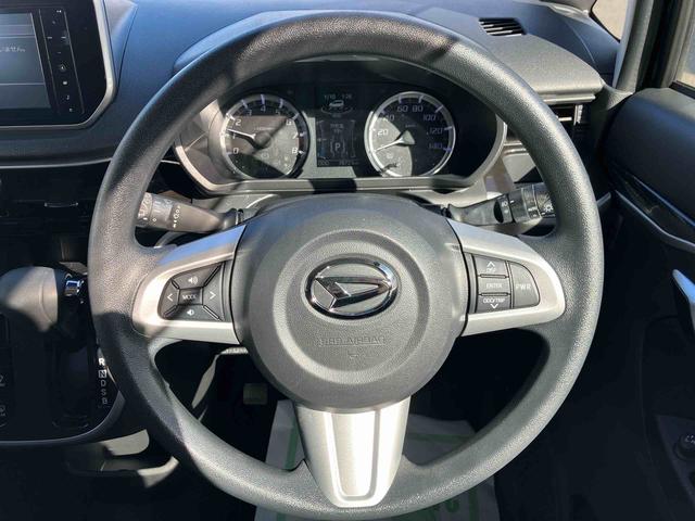 ����ɏڂ����S�Ă̎ԗ��Ɏԗ���ԏؖ�����t���Ă���܂��B