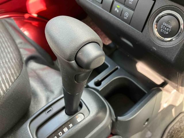 ハイゼットトラック ジャンボエクストラ　走行距離無制限１２ヶ月保証付き　アイドリングストップ付き　Ｂｌｕｅｔｏｏｔｈオーディオ　ナビ付き　オートＬＥＤ　記録簿あり　ブレーキサポート　盗難防止システム　禁煙　ダブルエアバッグ　ＤＶＤ再生（16枚目）