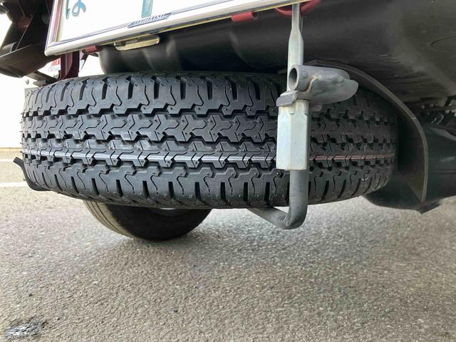 ハイゼットトラック ジャンボエクストラ　走行距離無制限１２ヶ月保証付き　アイドリングストップ付き　Ｂｌｕｅｔｏｏｔｈオーディオ　ナビ付き　オートＬＥＤ　記録簿あり　ブレーキサポート　盗難防止システム　禁煙　ダブルエアバッグ　ＤＶＤ再生（37枚目）