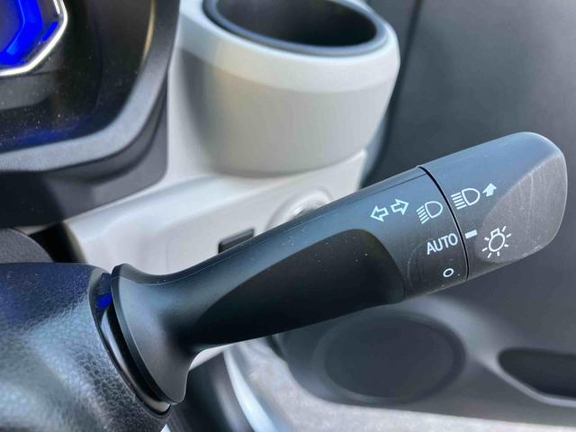 ミライース G SAIII ワンオーナー 走行距離無制限12ヶ月保証付き 車線逸脱警告 禁煙 リモコンキー ワンオーナー 前席シートヒーター セキュリティ LEDヘッドライト 運転席エアバッグ オートマチックハイビーム 助手席エアバッグ AW(13枚目)