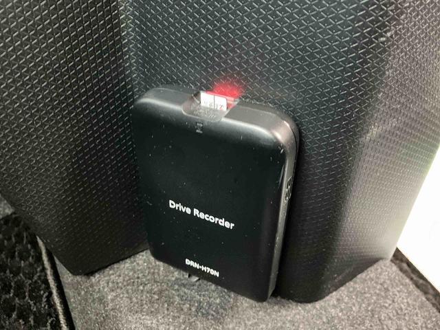 タント カスタムＸセレクション　走行距離無制限１２ヶ月保証付き　禁煙　ＵＳＢ　ＬＥＤ　前席シートヒーター　ＥＴＣ　キーフリー　オートハイビーム　アルミホイール　ナビ　ドラレコ　整備記録簿　ＤＶＤ　車線逸脱警報　エコアイドル（17枚目）