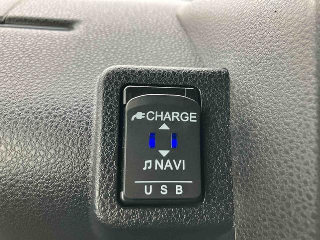 タント カスタムＲＳ　走行距離無制限１２ヶ月保証付き　両側パワスライドドア　レーンキープＡ　ＩＳＴＯＰ　ＢＴ対応　ＥＴＣ付き　メモリーナビゲーション　運転席シートヒーター　オートＬＥＤ　ターボエンジン　禁煙　ナビ付き（30枚目）