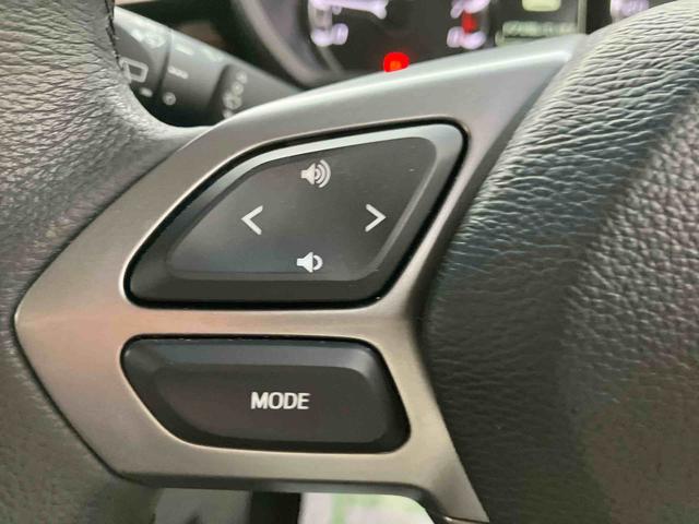 ムーヴ カスタム X VS SAIII 走行距離無制限12ヶ月保証付き ミュージックプレイヤー接続可 車線逸脱警報 エアバッグ 禁煙 記録簿 イモビライザー アルミ スマートキー&プッシュスタート ABS キーフリーキー メモリーナビ(18枚目)