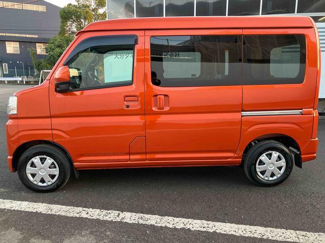 ハイゼットカーゴ クルーズ　走行距離無制限１２ヶ月保証付き　ＵＳＢ　車線逸脱　ブルートゥース　衝突軽減システム　ハイビームアシスト　両側スライド　Ｂカメ　アイドリングＳＴＯＰ　ＥＳＣ　オートライト　ＡＢＳ　盗難防止システム　禁煙（8枚目）