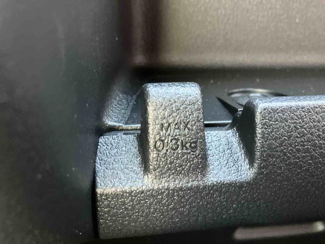 ハイゼットカーゴ クルーズ　走行距離無制限１２ヶ月保証付き　ＵＳＢ　車線逸脱　ブルートゥース　衝突軽減システム　ハイビームアシスト　両側スライド　Ｂカメ　アイドリングＳＴＯＰ　ＥＳＣ　オートライト　ＡＢＳ　盗難防止システム　禁煙（30枚目）