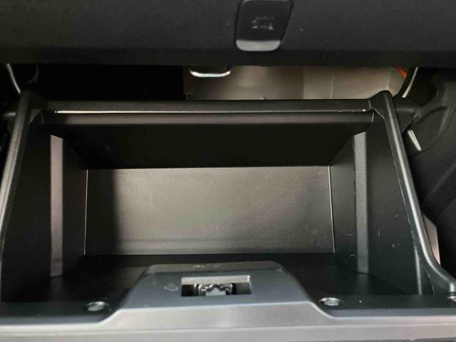 ハイゼットカーゴ クルーズ　走行距離無制限１２ヶ月保証付き　ＵＳＢ　車線逸脱　ブルートゥース　衝突軽減システム　ハイビームアシスト　両側スライド　Ｂカメ　アイドリングＳＴＯＰ　ＥＳＣ　オートライト　ＡＢＳ　盗難防止システム　禁煙（31枚目）