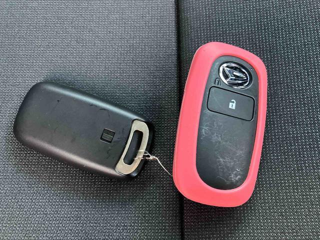 ハイゼットカーゴ クルーズ　走行距離無制限１２ヶ月保証付き　ＵＳＢ　車線逸脱　ブルートゥース　衝突軽減システム　ハイビームアシスト　両側スライド　Ｂカメ　アイドリングＳＴＯＰ　ＥＳＣ　オートライト　ＡＢＳ　盗難防止システム　禁煙（46枚目）