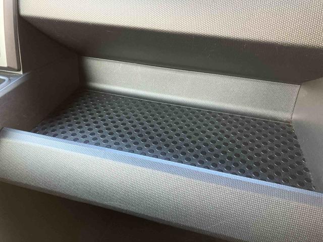 タフト Ｇターボ　クロムベンチャー　走行距離無制限１２ヶ月保証付き　ナビ付き　アイドリングストップ機能　アルミ　アダプティブクルーズ　衝突安全ボディ　キーフリー　シートヒータ付き　禁煙車　ターボ　バックモニター　オートマチックハイビーム（33枚目）