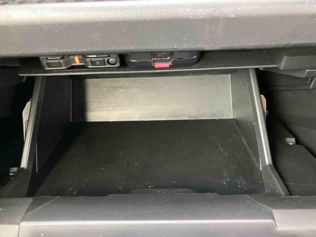 タフト Ｇ　走行距離無制限１２ヶ月保証付き　被害軽減ブレーキ　シートＨ　Ｉストップ　リアカメラ　メモリナビ　スマートキー＆プッシュスタート　禁煙　車線逸脱防止　点検記録簿　ＵＳＢ接続　ナビ　ＥＴＣ　ＡＵＸ　ＤＶＤ（34枚目）