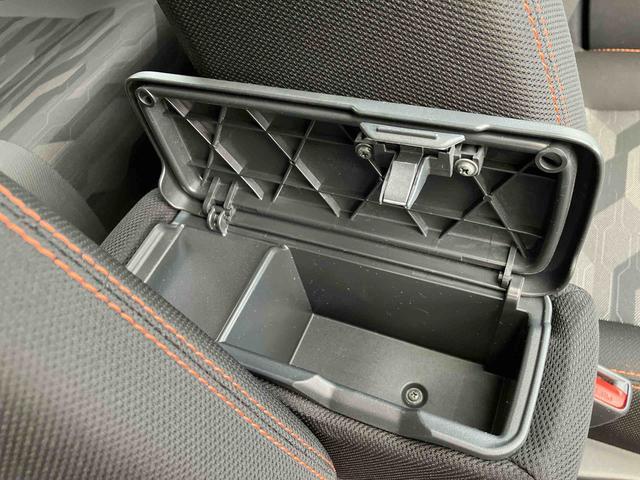 タフト Ｇ　走行距離無制限１２ヶ月保証付き　被害軽減ブレーキ　シートＨ　Ｉストップ　リアカメラ　メモリナビ　スマートキー＆プッシュスタート　禁煙　車線逸脱防止　点検記録簿　ＵＳＢ接続　ナビ　ＥＴＣ　ＡＵＸ　ＤＶＤ（37枚目）