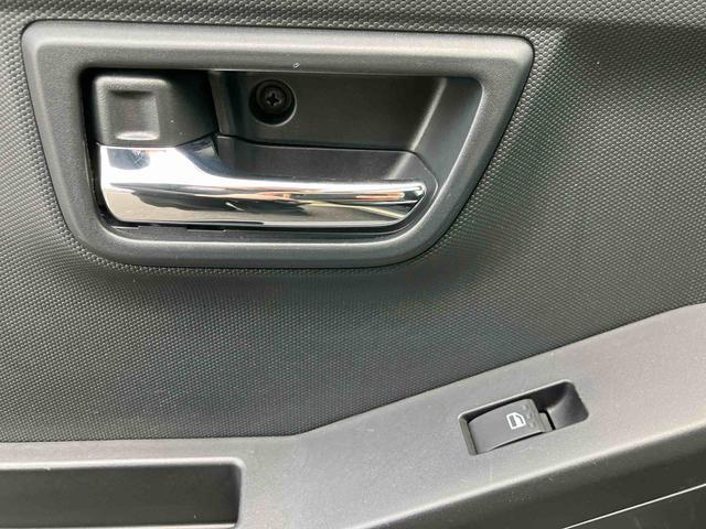 タフト Ｇ　走行距離無制限１２ヶ月保証付き　被害軽減ブレーキ　シートＨ　Ｉストップ　リアカメラ　メモリナビ　スマートキー＆プッシュスタート　禁煙　車線逸脱防止　点検記録簿　ＵＳＢ接続　ナビ　ＥＴＣ　ＡＵＸ　ＤＶＤ（39枚目）