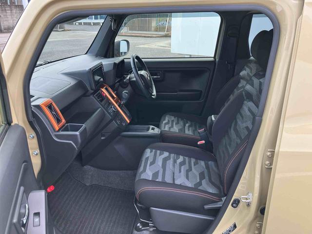 タフト Ｇ　走行距離無制限１２ヶ月保証付き　被害軽減ブレーキ　シートＨ　Ｉストップ　リアカメラ　メモリナビ　スマートキー＆プッシュスタート　禁煙　車線逸脱防止　点検記録簿　ＵＳＢ接続　ナビ　ＥＴＣ　ＡＵＸ　ＤＶＤ（42枚目）