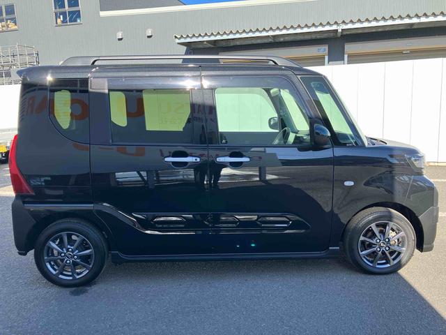 タント ファンクロス　ワンオーナー　走行距離無制限１２ヶ月保証付き　衝突軽減システム　両側オートドア　シートヒータ　禁煙車　ワンオーナー　オートＬＥＤ　レーンキープアシスト　Ｂカメラ　ＬＥＤヘットライト　キーレスエントリー　スマートキ－（11枚目）