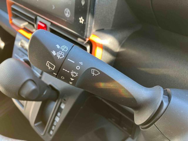 タント ファンクロス　ワンオーナー　走行距離無制限１２ヶ月保証付き　衝突軽減システム　両側オートドア　シートヒータ　禁煙車　ワンオーナー　オートＬＥＤ　レーンキープアシスト　Ｂカメラ　ＬＥＤヘットライト　キーレスエントリー　スマートキ－（21枚目）