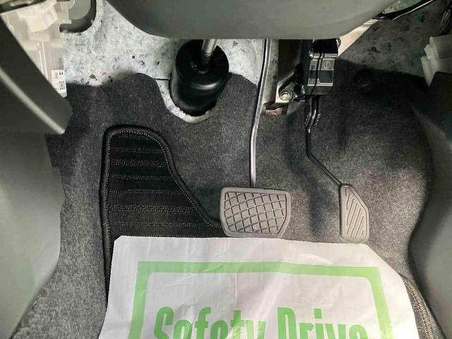 タフト Ｘ　ワンオーナー　走行距離無制限１２ヶ月保証付き　ハイビームアシスト　安全ボディ　キーフリー　記録簿　レーンキープ　ＬＥＤヘッドライト　ガラスルーフ　スマートキ－　オートライト　ワンオーナー　アイドリング　セキュリティ（23枚目）