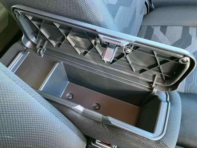 �������A���[���ł́u���ψ˗��v��u�����_�C�����v�ł̂��⍇������t���Ă���܂��B