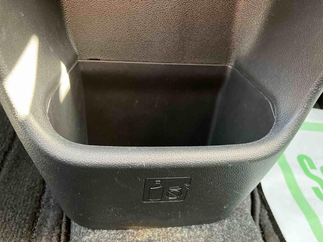 ムーヴキャンバス Ｇメイクアップリミテッド　ＳＡＩＩＩ　走行距離無制限１２ヶ月保証付き　Ａ－ＳＴＯＰ　前後誤発進抑制　禁煙　Ｂｌｕｅｔｏｏｔｈオーディオ　Ｂカメラ　車線逸脱警告　カーナビ　パノラミックビューモニター　メンテナンスノート　ＵＳＢ　Ｓキー（21枚目）