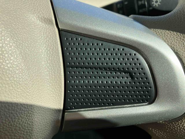 ムーヴキャンバス Ｇメイクアップリミテッド　ＳＡＩＩＩ　走行距離無制限１２ヶ月保証付き　Ａ－ＳＴＯＰ　前後誤発進抑制　禁煙　Ｂｌｕｅｔｏｏｔｈオーディオ　Ｂカメラ　車線逸脱警告　カーナビ　パノラミックビューモニター　メンテナンスノート　ＵＳＢ　Ｓキー（26枚目）